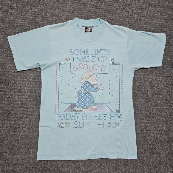 Vintage 80s Grouchy Husband Funny T Shirt Blue Bunny Rabbit Single Stitch M USA - Picture 2 of 14